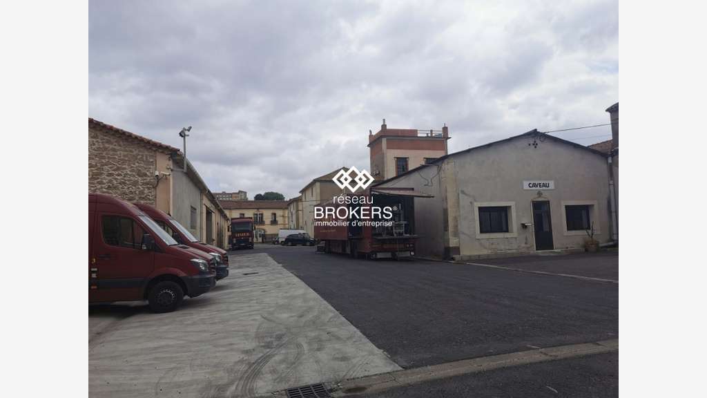 A vendre local d activités à Béziers Faubourg