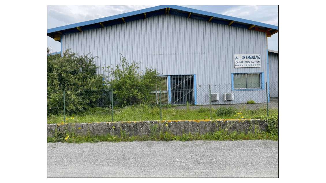 À vendre local d'activités de 1 000m² à Tarbes