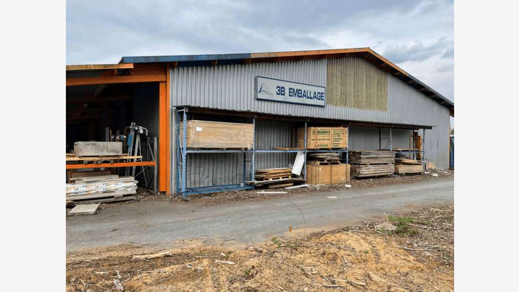À vendre local d'activités de 1 000m² à Tarbes