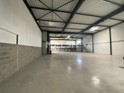 Vente local d'activité neuf 538m² à Frans RD904