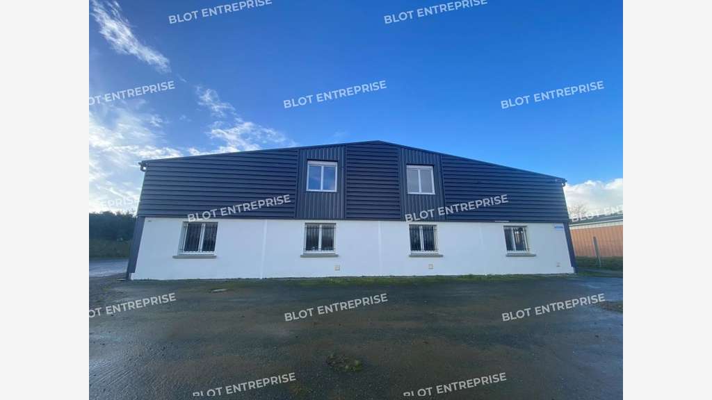 A vendre local d'activités 700m² ZI de Saint Malo