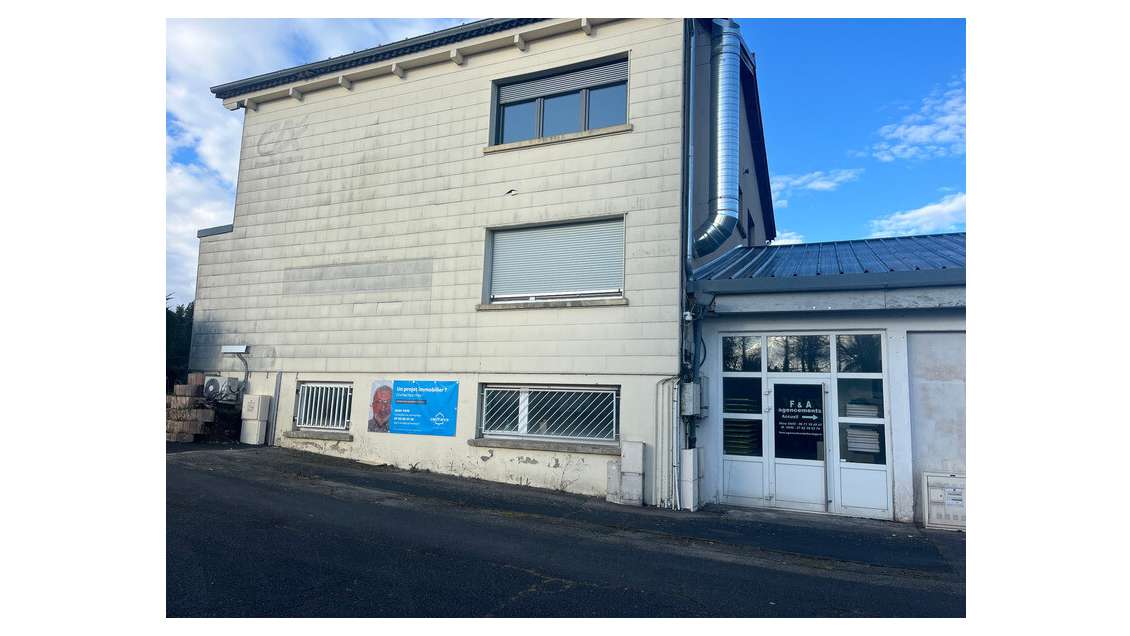 Local professionnel à vendre à Folschviller  