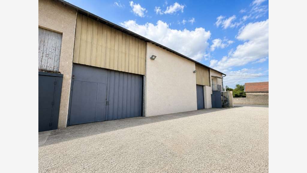 Vente local commercial 716m² à Lyon