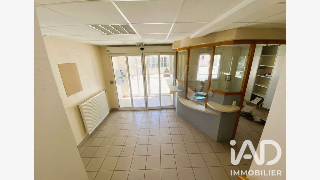 Vente bureaux 220m² à Jugon-les-Lacs centre 