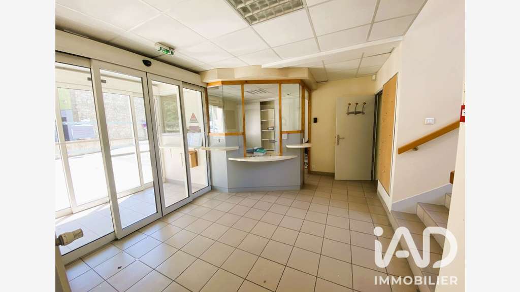 Vente bureaux 220m² à Jugon-les-Lacs centre 