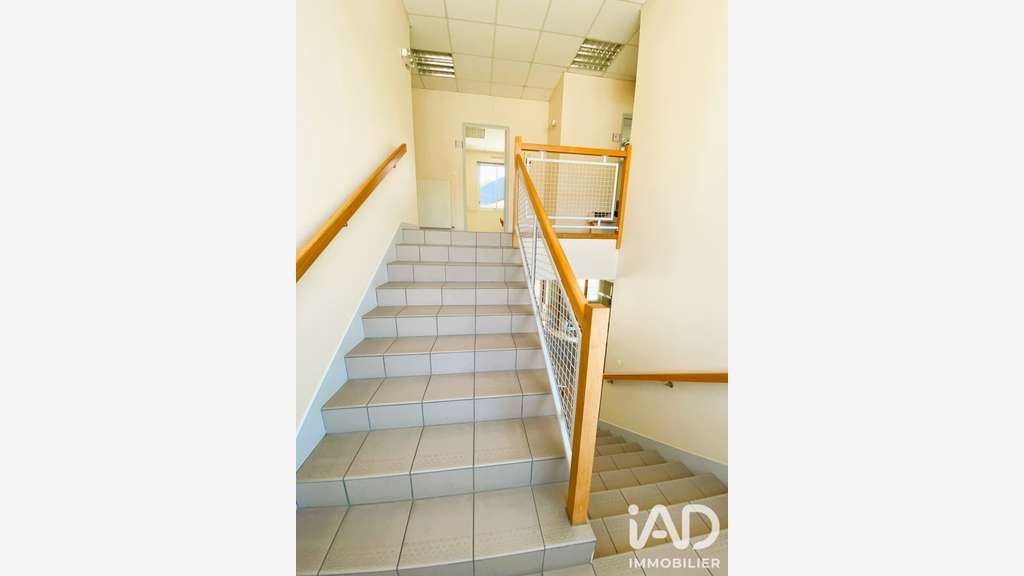 Vente bureaux 220m² à Jugon-les-Lacs centre 