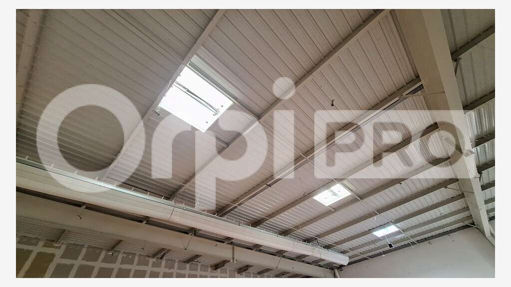 Local commercial 1000m² à vendre en ZA à Soissons 