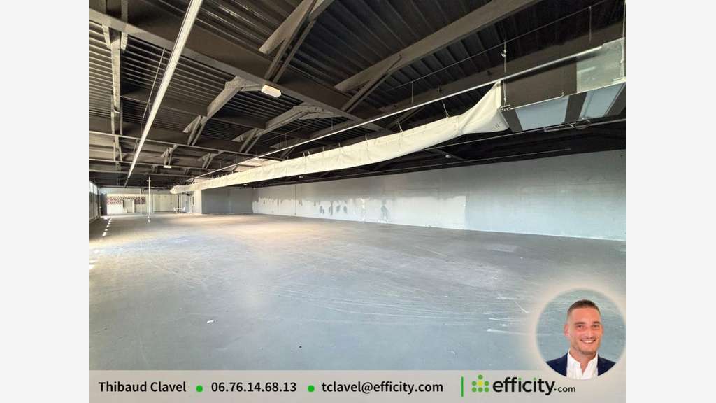 Vente local commercial 974m² à Angoulême prox N10 