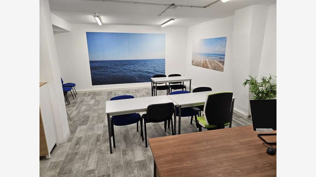 Vente splendide local commercial 153 m² à Antibes