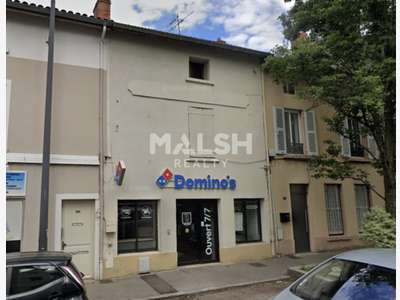 Local commercial + Appartement duplex à SAINT GENI