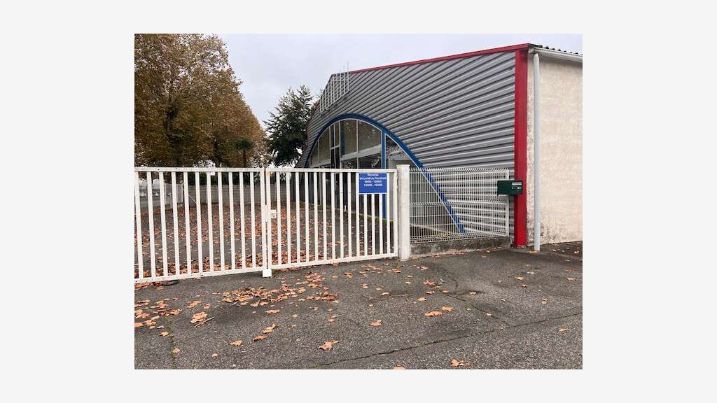 Vente local 750m² belle  visibilité à Aureilhan