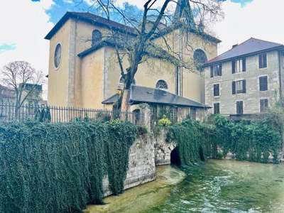 Vend local commercial 80m² avec extraction Annecy
