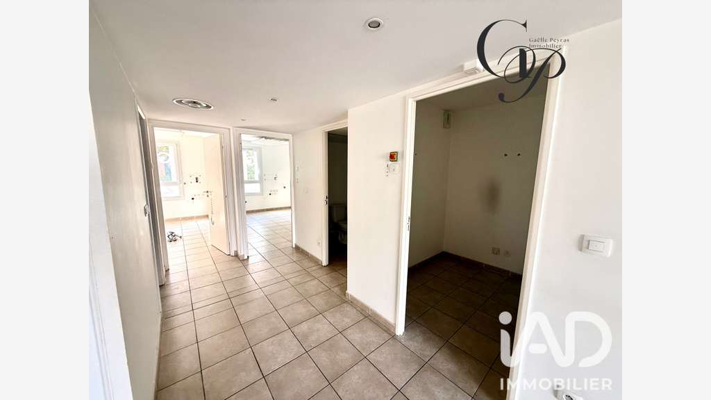 Vente local commercial 63m² à Six-Fours-les-Plages