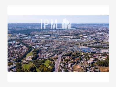 A vendre local 1689m² à Avignon ZAC Fontcouverte 