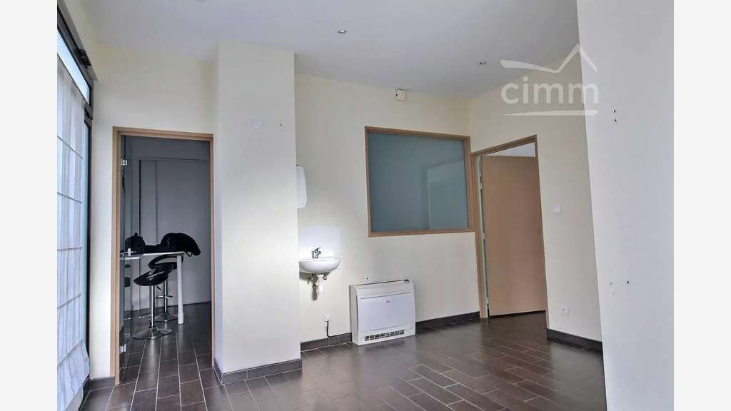 Vente local commercial 44m² à Ballan-Miré centre