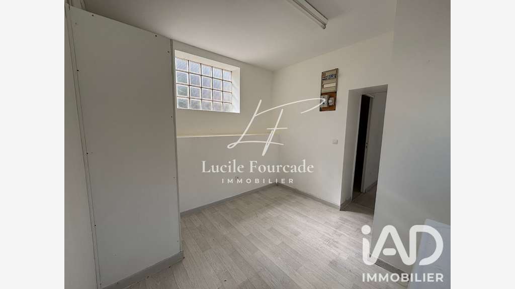 Vente local commercial 50m² à Bourges Aéroport 