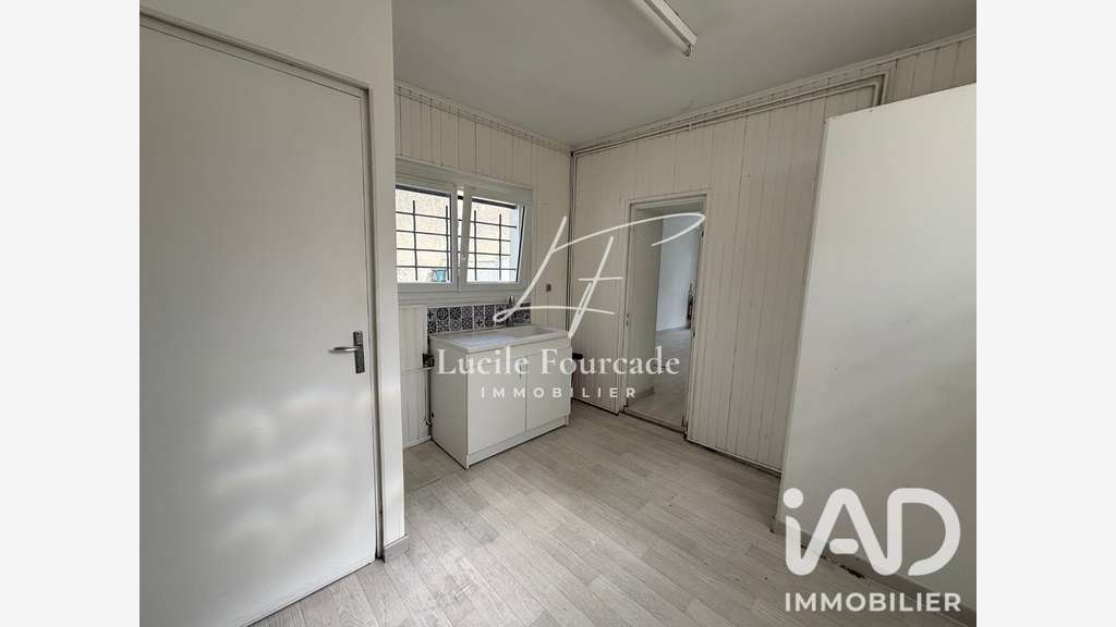Vente local commercial 50m² à Bourges Aéroport 