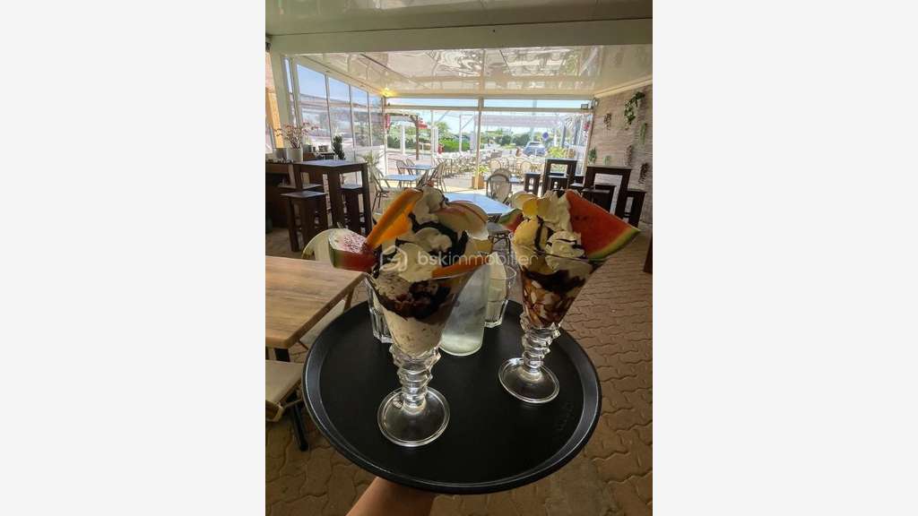 Vente murs commerciaux bar glacier de 114m² à Agde
