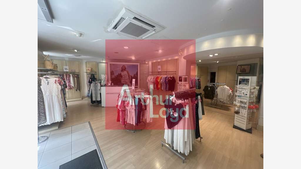 Local commercial de 191 m² disponible