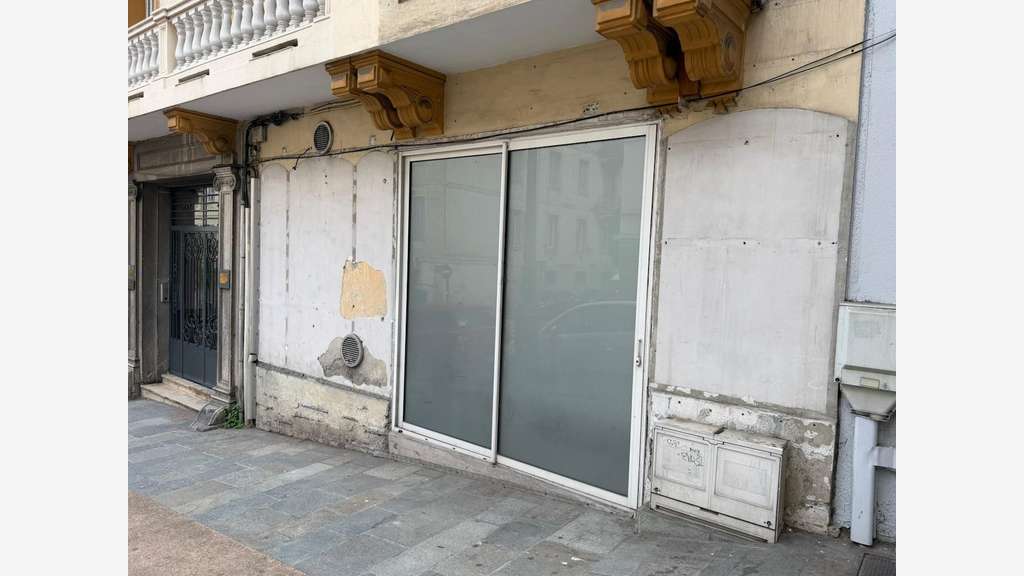 Vente local commercial de 55m² à Ajaccio centre