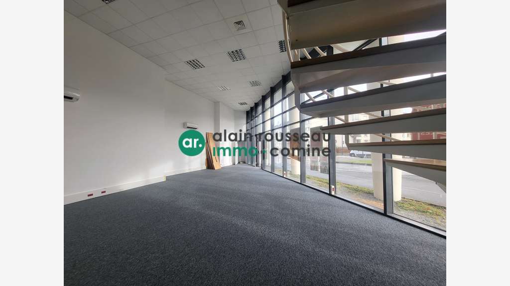 A vendre local 220m² excellente visibilité Angers