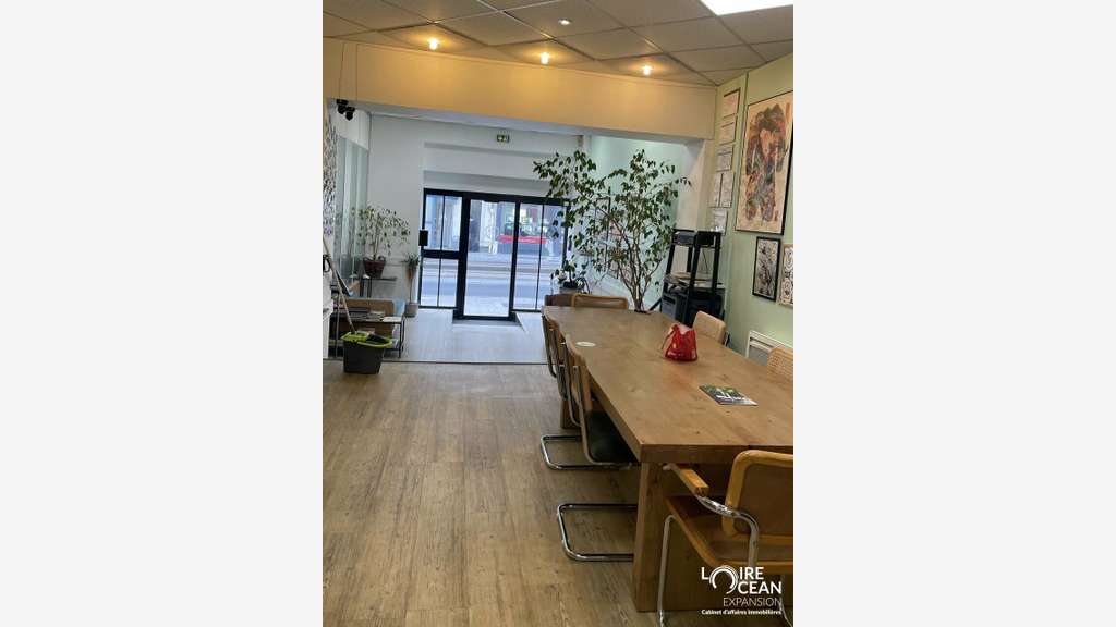 ANGERS - LOCAL COMMERCIAL à vendre