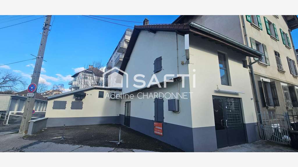 A vendre maison de ville 130m² jardin Annecy Fins