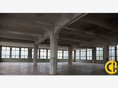 Local d'activité de 700m² à vendre à Pringy
