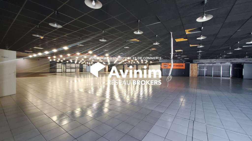 Showroom atelier 1419m² à vendre à Annecy Seynod