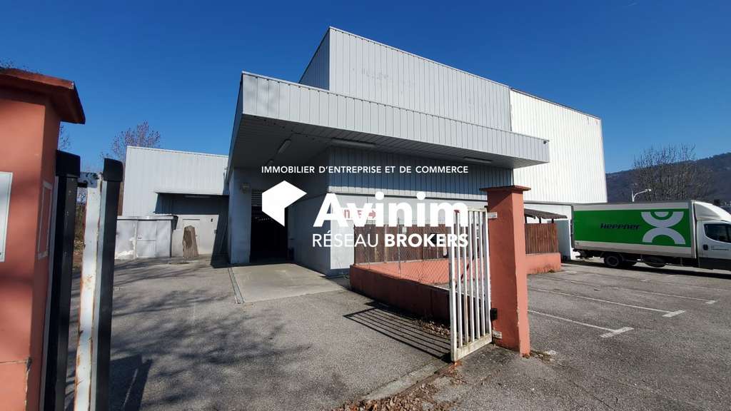 Showroom atelier 1419m² à vendre à Annecy Seynod