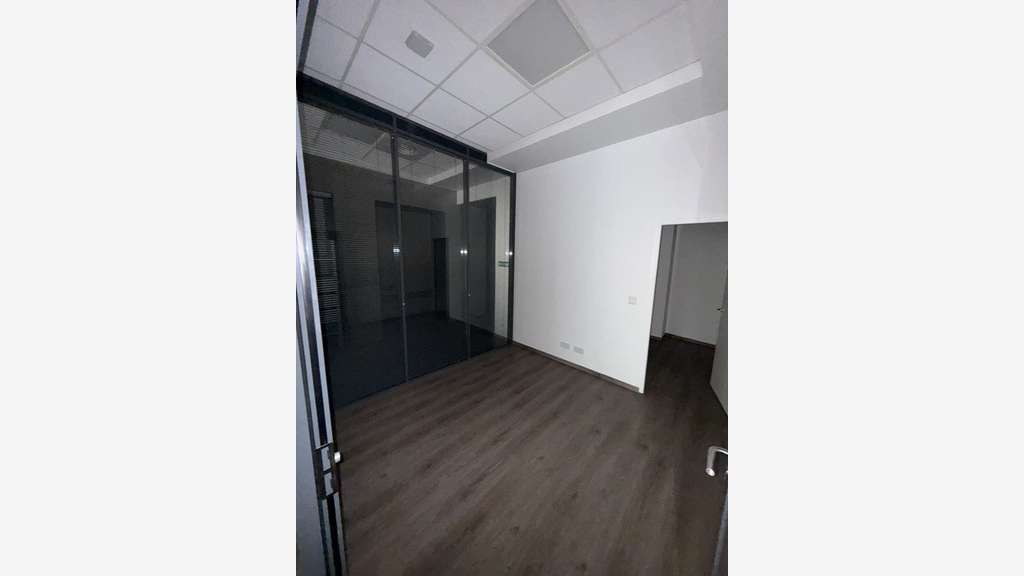 Local commercial 96m² à vendre à Annemasse