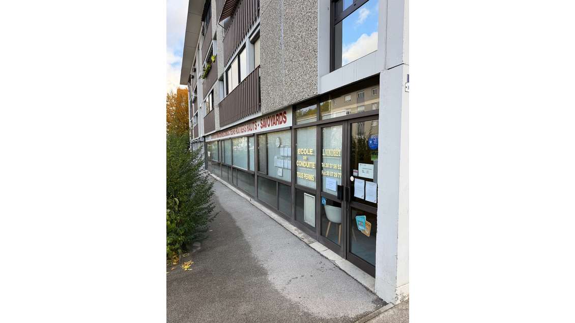 Local commercial 93m² à vendre à Annemasse