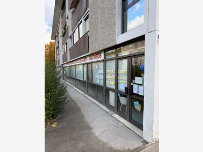 Local commercial 93m² à vendre à Annemasse