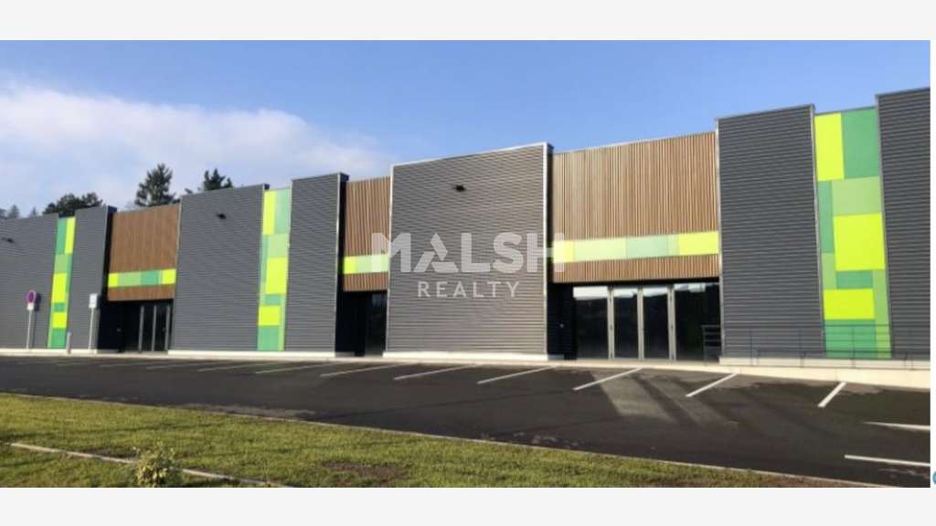 Vente ou Location locaux commerciaux 1024m² à Anse