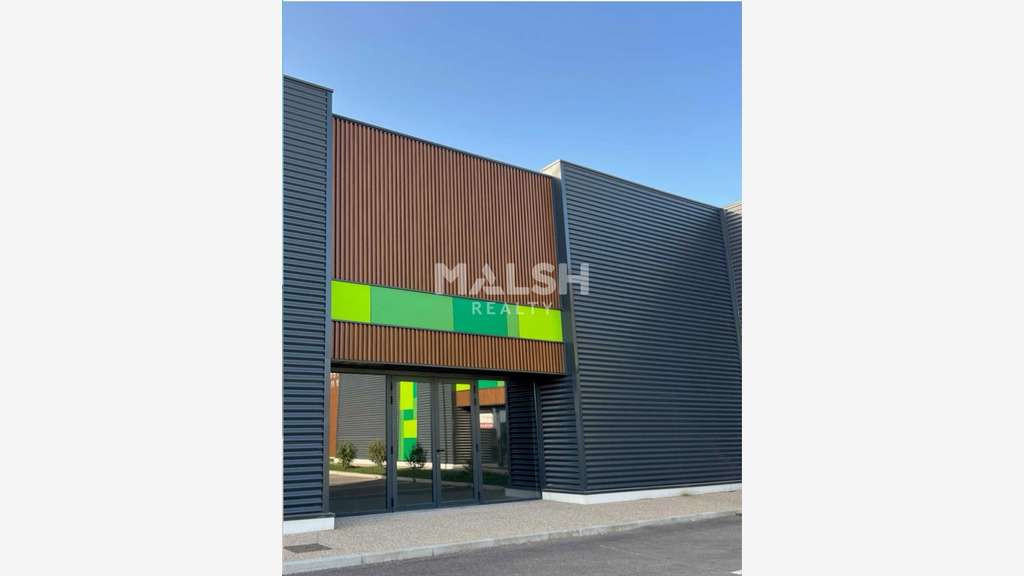 Vente ou Location locaux commerciaux 1024m² à Anse