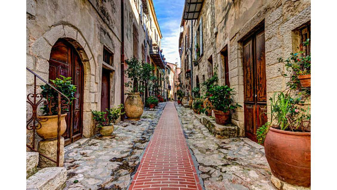 Local commercial restaurant 300m² à vendre à Arles