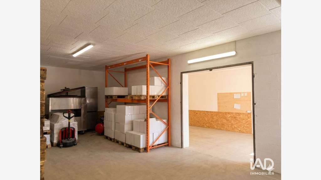 Local commercial à Arnas
