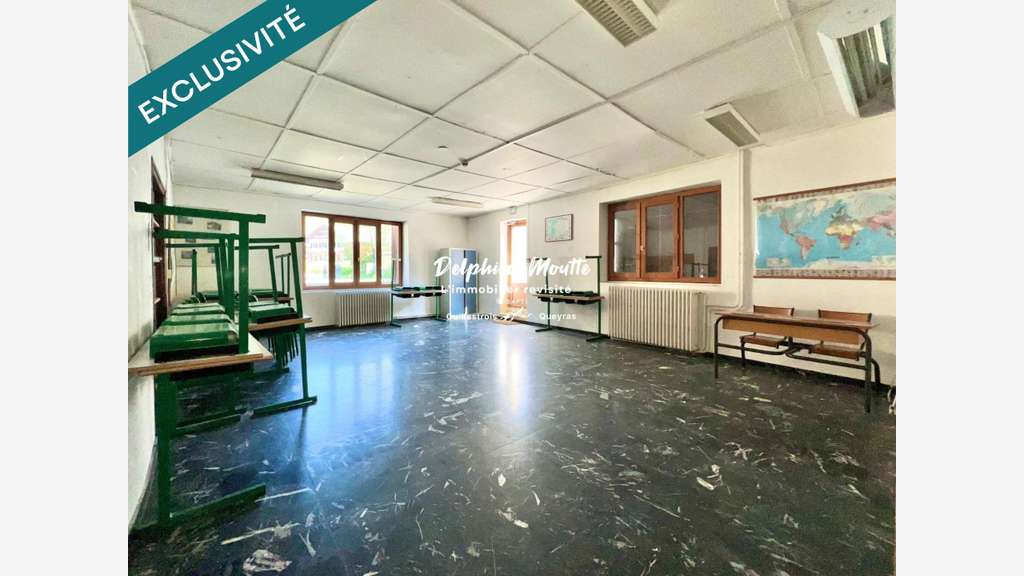 AV bâtisse au cœur des Alpes 1230m² à Arvieux