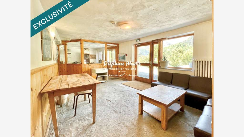 AV bâtisse au cœur des Alpes 1230m² à Arvieux