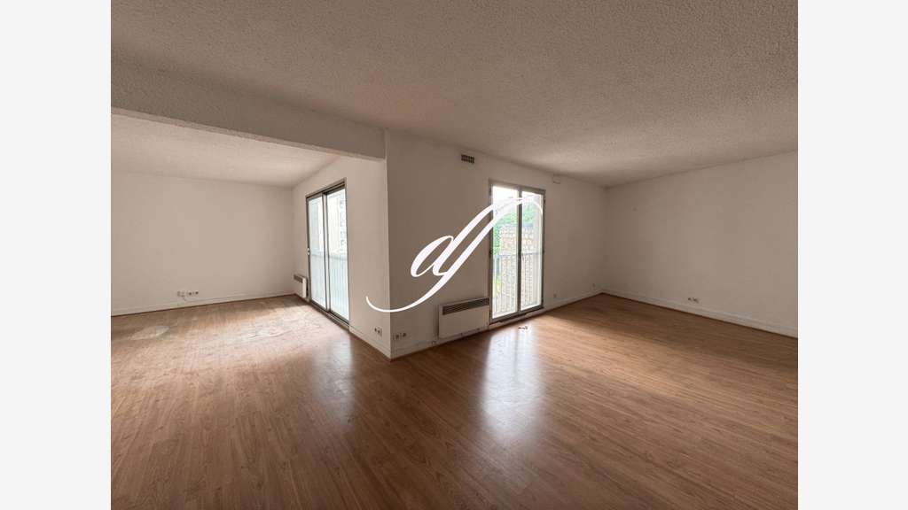 Local commercial 149m² à vendre à Asnières centre