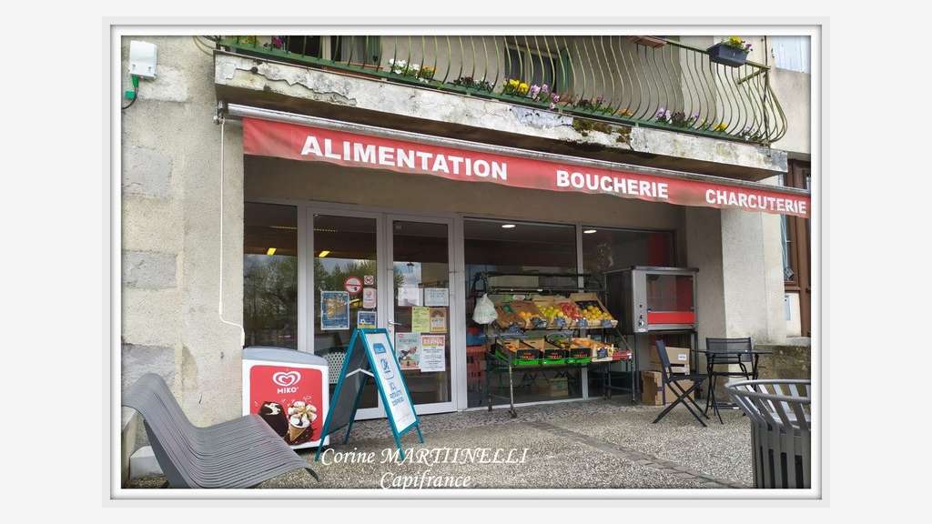 Vente immeuble de 150m² à Astaffort centre village