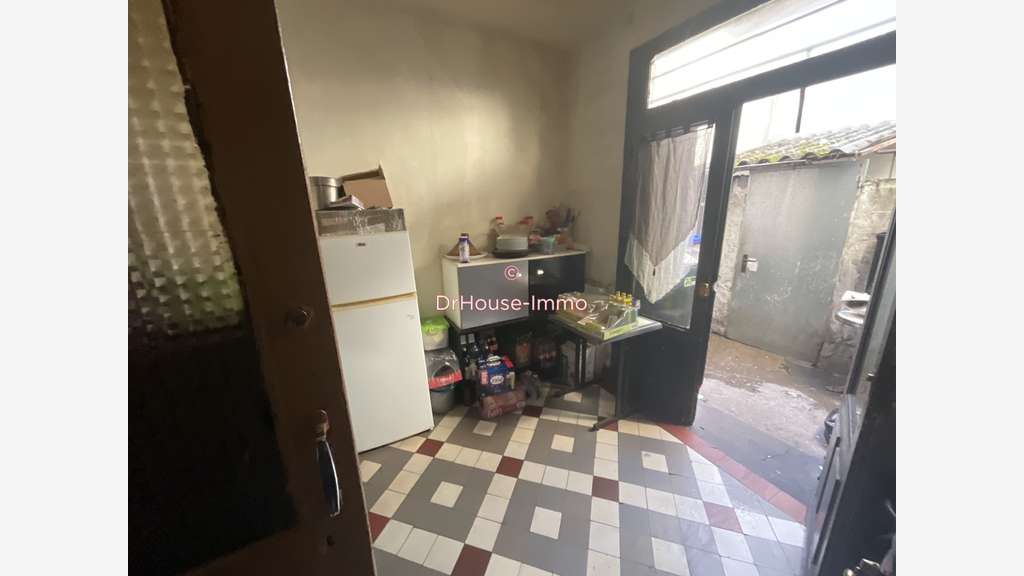 Vente murs 60m² brasserie restaurant Aubervilliers