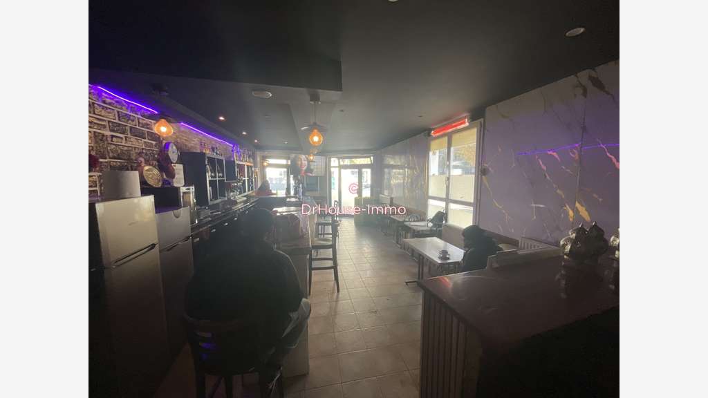 Vente murs 60m² brasserie restaurant Aubervilliers
