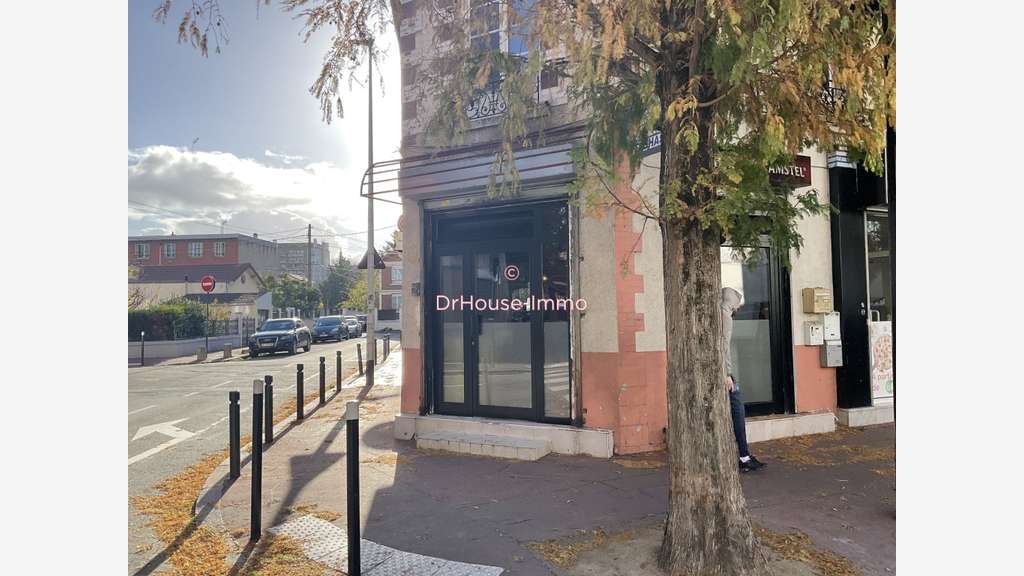 Vente murs 60m² brasserie restaurant Aubervilliers