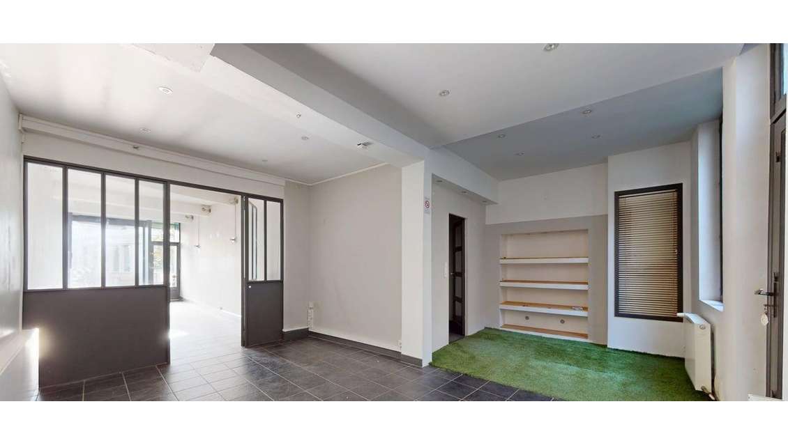 Vente local commercial 52m² à Auxerre rue du Pont