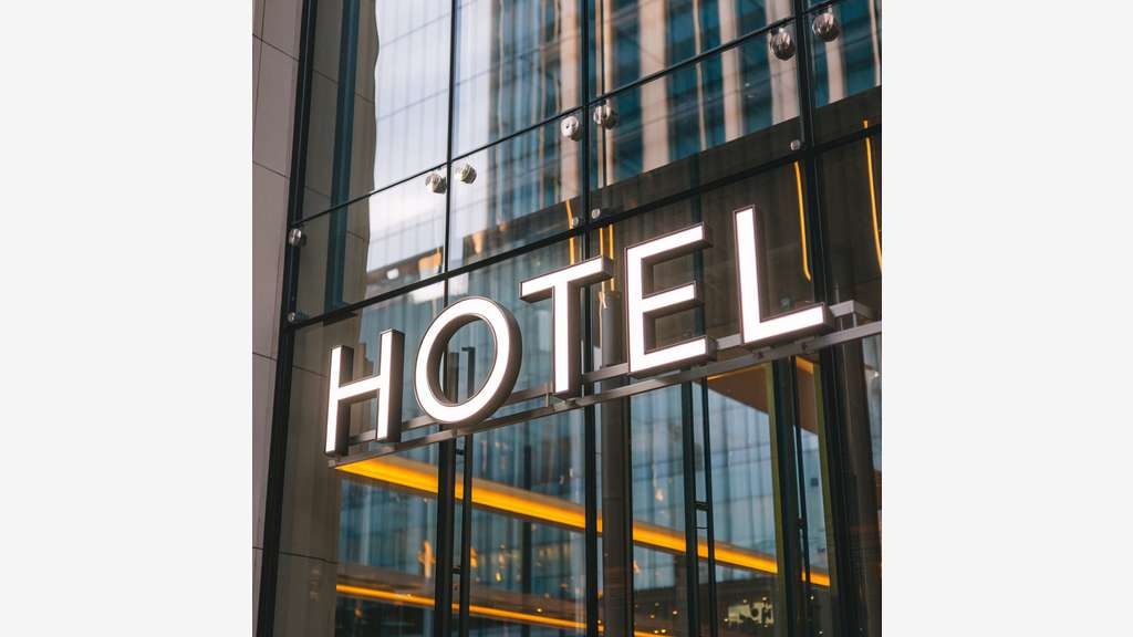AV murs commerciaux hôtel restaurant 1200m² Yonne