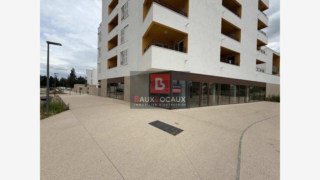 Local commercial à vendre à Avignon La Cristole