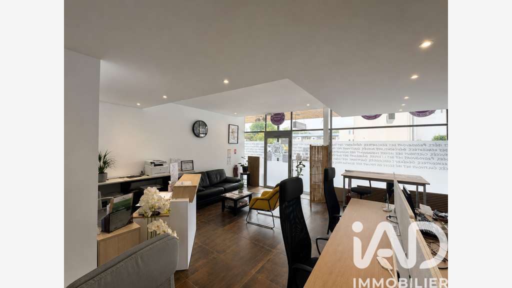 Droit au bail local commercial 90m² empl N°1 Avon