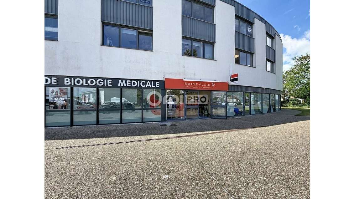 AYTRÉ - LOCAL COMMERCIAL à vendre