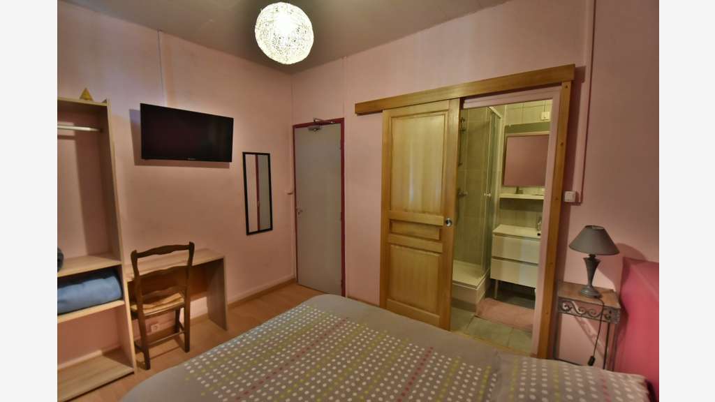 Murs hôtel 240m² à vendre Barbezieux Saint Hilaire